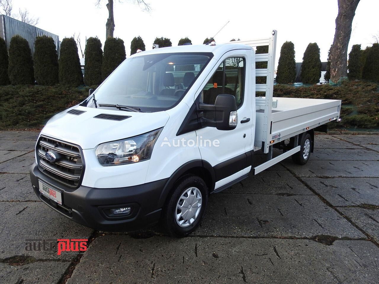 Купить бортовой грузовик < 3.5т Ford TRANSIT Польша Wałbrzych, KK32086