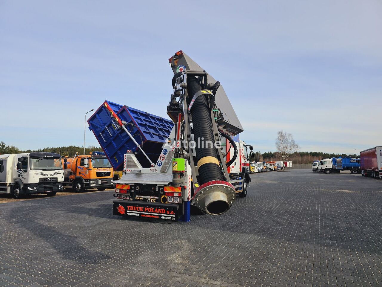 каналопромывочная машина Renault Saugbagger MTS DINO 3 vacuum cleaner excavator sucking loose sub